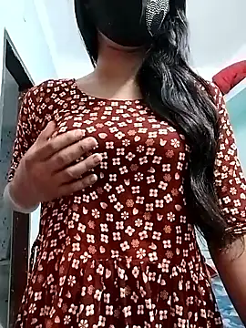Snapshot of Ratri-Biswas chatting on June 22, 2026, 11:35 pm Ratri-Biswas online show from June 22, 2026, 11:35 pm
