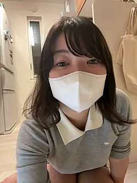 Sakura 00  online show from November 14, 2025, 8:29 am