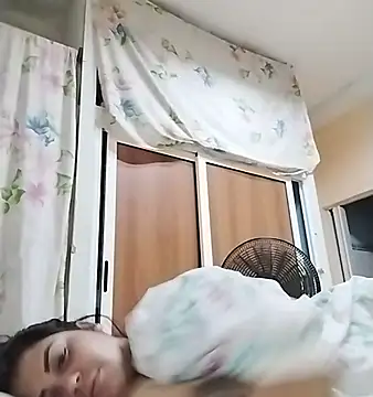 Cubanitaxxx online show from October 25, 2025, 12:43 am