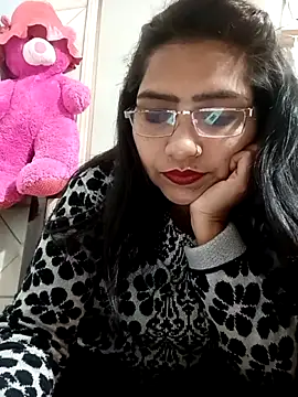 Vanshika1432 online show from December 22, 2025, 10:48 am