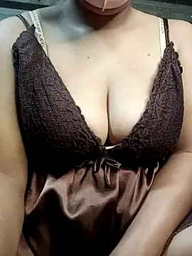 Snapshot of Minimum68 chatting on December 4, 2025, 12:42 am Minimum68 online show from December 4, 2025, 12:42 am