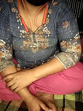 Snapshot of Priyanka-Khan chatting on June 13, 2026, 9:24 pm Priyanka-Khan online show from June 13, 2026, 9:24 pm