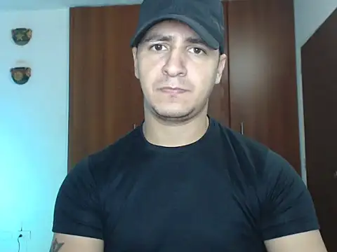 DarkTheKing online show from January 13, 2026, 4:27 am