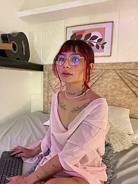 Emma duff online show from April 24, 2026, 12:18 pm