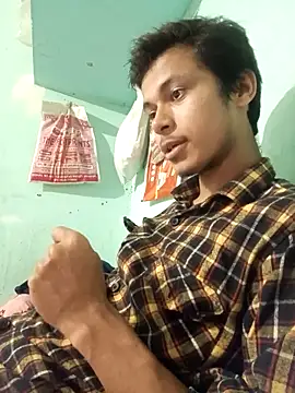 maxmishra18 online show from October 25, 2025, 4:11 am