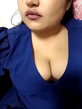 Snapshot of Cuty-Lina chatting on November 15, 2025, 3:27 pm Cuty-Lina online show from November 15, 2025, 3:27 pm