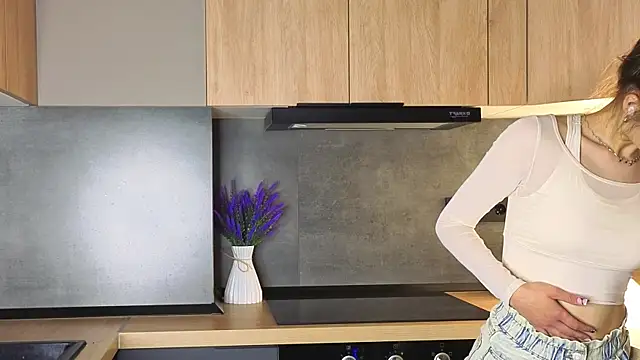 Snapshot of FoxFever chatting on January 15, 2026, 6:50 am FoxFever online show from January 15, 2026, 6:50 am