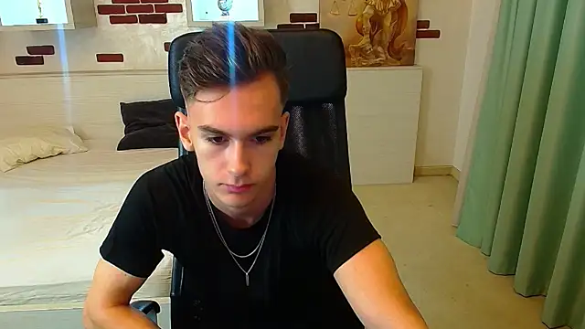 BradyFlint online show from October 18, 2025, 4:14 am