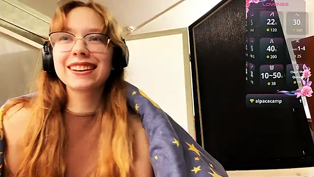 JuneCooper online show from November 7, 2025, 10:42 am