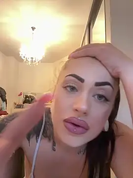 Barbie 1312 online show from November 4, 2025, 3:05 pm