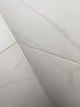 Snapshot of leozin01 chatting on October 25, 2025, 12:28 pm leozin01 online show from October 25, 2025, 12:28 pm