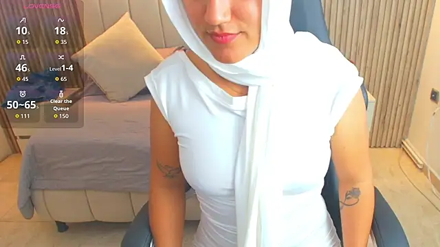 Snapshot of Aziz_daud chatting on October 17, 2025, 2:30 pm Aziz daud online show from October 17, 2025, 2:30 pm