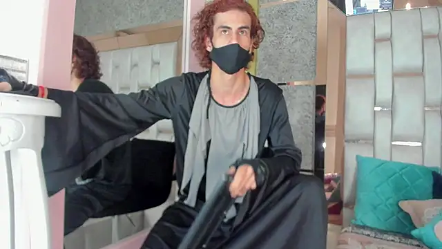 elias sn0w online show from October 27, 2025, 8:21 pm