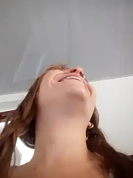 bambiluly online show from October 20, 2025, 3:12 pm