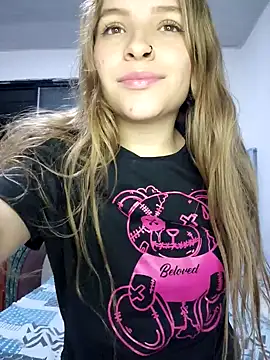 bambiluly online show from October 17, 2025, 11:06 pm