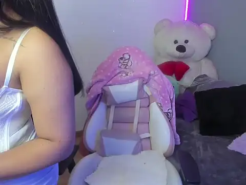 mia  abbey online show from February 7, 2026, 11:24 pm