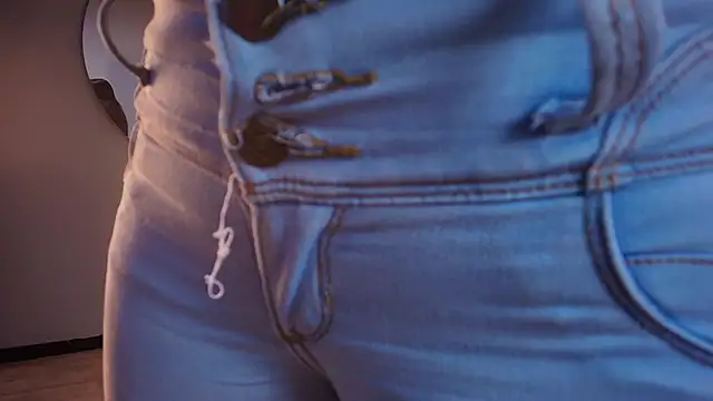 ivy bonnie online show from November 14, 2025, 11:47 am