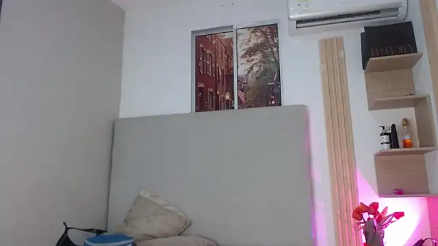 miel alisha online show from April 5, 2026, 12:56 pm