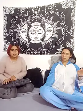 Snapshot of emily_n_abby chatting on February 24, 2026, 1:34 pm emily n abby online show from February 24, 2026, 1:34 pm