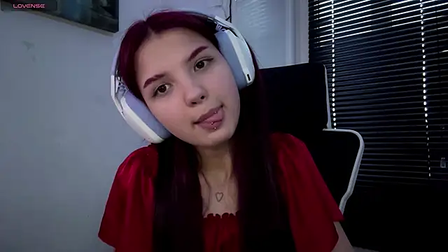 HanaMantanaDell online show from April 9, 2026, 2:56 pm