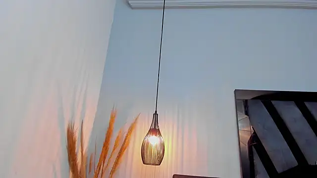 Amelia Brixton online show from February 18, 2026, 6:00 am