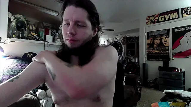 biggerisbetter12 online show from November 4, 2025, 5:50 pm