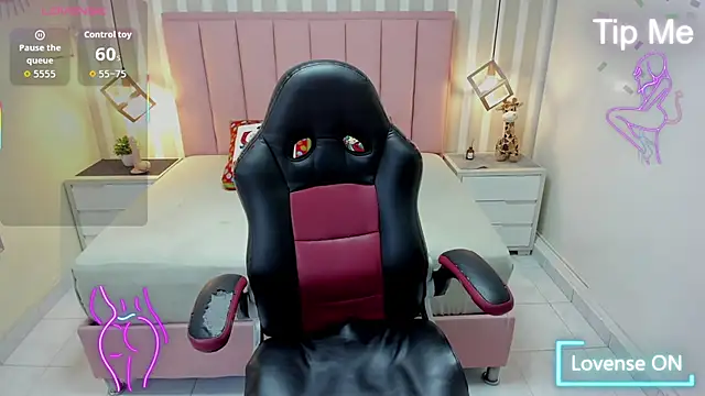 Snapshot of DARIAJACKSON chatting on December 18, 2025, 7:40 pm DARIAJACKSON online show from December 18, 2025, 7:40 pm