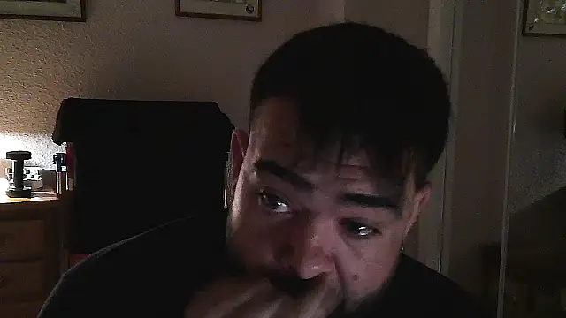 parejitafenix69 online show from October 28, 2025, 12:22 am