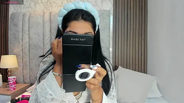 Snapshot of goddessfeetxx chatting on October 24, 2025, 8:41 pm goddessfeetxx online show from October 24, 2025, 8:41 pm