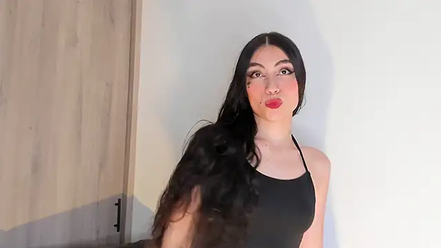 BritanyLnx online show from October 29, 2025, 11:03 pm