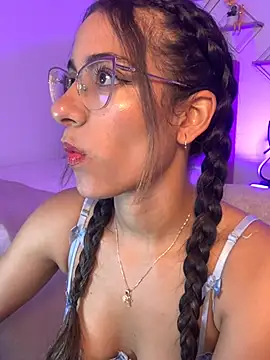 Snapshot of elegant__rouse chatting on April 29, 2026, 7:42 pm elegant rouse online show from April 29, 2026, 7:42 pm