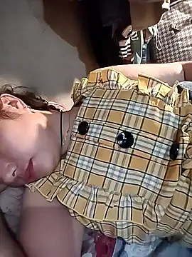 Snapshot of Sinhlinh2020 chatting on November 4, 2025, 10:24 pm Sinhlinh2020 online show from November 4, 2025, 10:24 pm