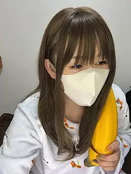 Snapshot of sakina-07 chatting on December 19, 2025, 3:03 pm sakina-07 online show from December 19, 2025, 3:03 pm