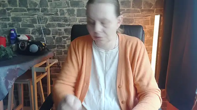 Diamond Bite online show from November 29, 2025, 8:47 am