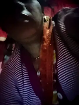 OliveGreen22 online show from November 17, 2025, 12:25 am