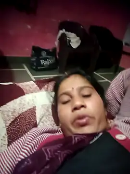 OliveGreen22 online show from November 24, 2025, 12:32 am