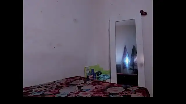 Snapshot of bad_girl_xxx chatting on January 15, 2026, 11:41 pm bad girl xxx online show from January 15, 2026, 11:41 pm