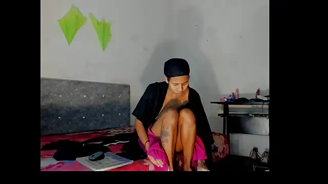 Snapshot of bad_girl_xxx chatting on December 20, 2025, 8:44 pm bad girl xxx online show from December 20, 2025, 8:44 pm