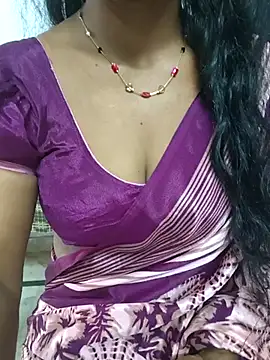 Snapshot of Sravya__ chatting on December 1, 2025, 6:36 am Sravya online show from December 1, 2025, 6:36 am