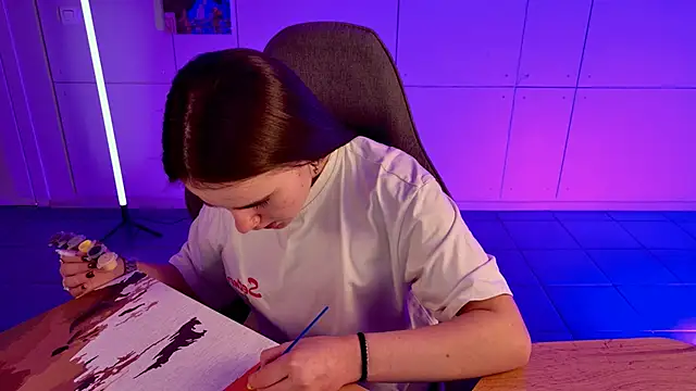 May Bloom online show from November 9, 2025, 9:24 am