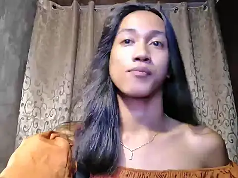 Snapshot of taylaxuxu chatting on November 7, 2025, 9:19 pm taylaxuxu online show from November 7, 2025, 9:19 pm