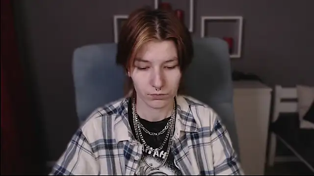 Snapshot of guitarandangell chatting on January 12, 2026, 12:01 pm guitarandangell online show from January 12, 2026, 12:01 pm