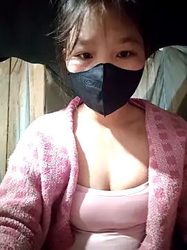 Snapshot of linh-miu99 chatting on January 5, 2026, 6:33 pm linh-miu99 online show from January 5, 2026, 6:33 pm