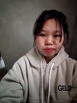 Snapshot of linh-miu99 chatting on February 4, 2026, 2:06 am linh-miu99 online show from February 4, 2026, 2:06 am