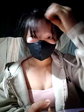 Snapshot of linh-miu99 chatting on January 6, 2026, 5:39 pm linh-miu99 online show from January 6, 2026, 5:39 pm