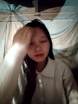 Snapshot of linh-miu99 chatting on February 15, 2026, 3:44 pm linh-miu99 online show from February 15, 2026, 3:44 pm