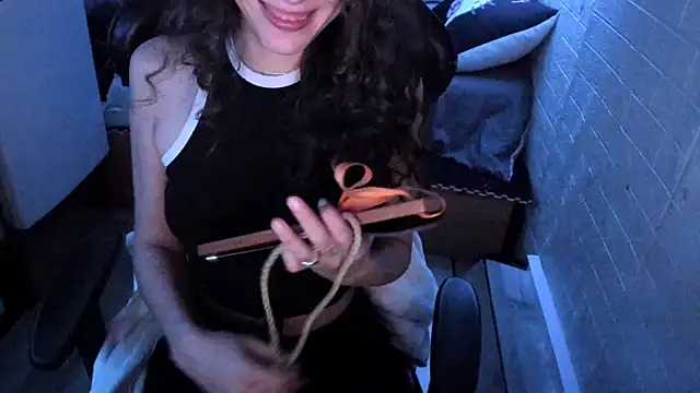 MartesBratty online show from February 26, 2026, 2:11 am