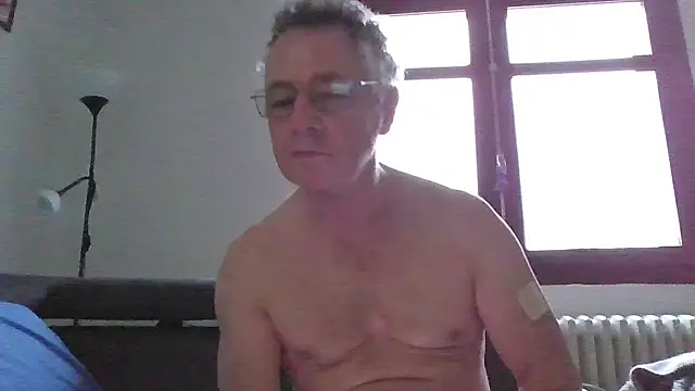 Snapshot of Sexyfab65 chatting on March 6, 2026, 7:25 am Sexyfab65 online show from March 6, 2026, 7:25 am