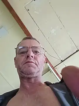 Snapshot of Sexyfab65 chatting on May 13, 2026, 10:33 am Sexyfab65 online show from May 13, 2026, 10:33 am