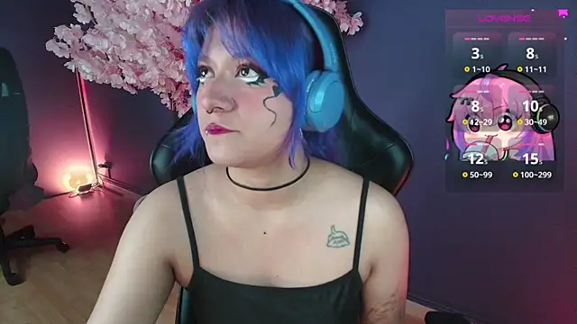 Snapshot of LuanEter chatting on December 19, 2025, 2:41 pm LuanEter online show from December 19, 2025, 2:41 pm